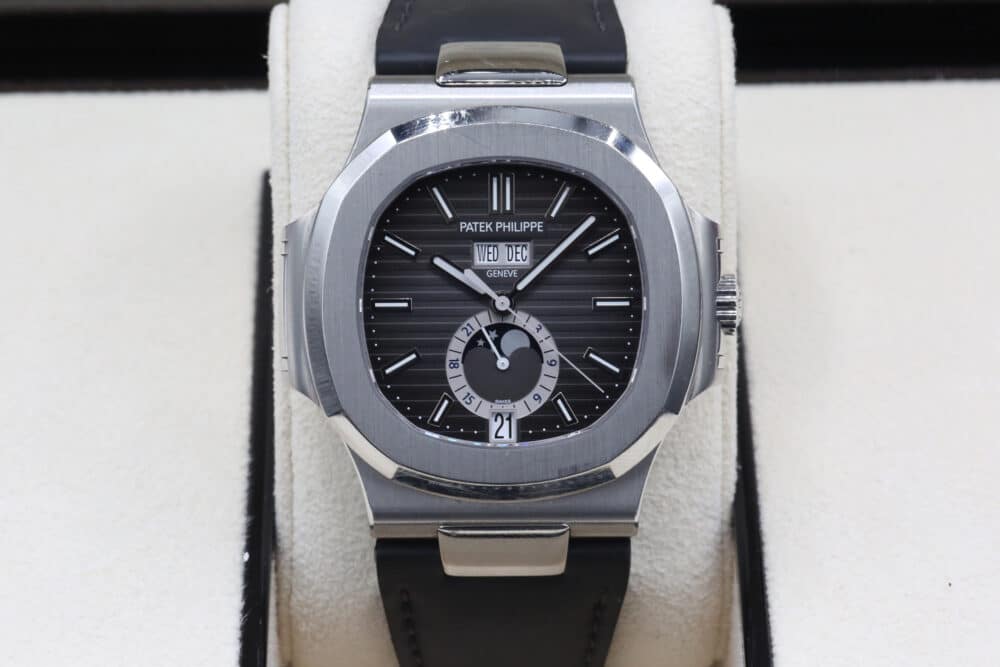 Patek Philippe 5726A-001 Black PATEK PHILIPPE NAUTILUS 40.5mm 2017