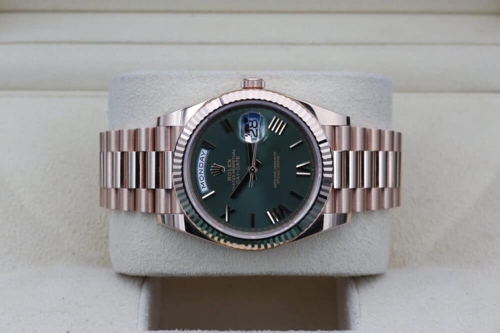 Rolex 228235 Olive DAYDATE 40mm 2021 - Image 2