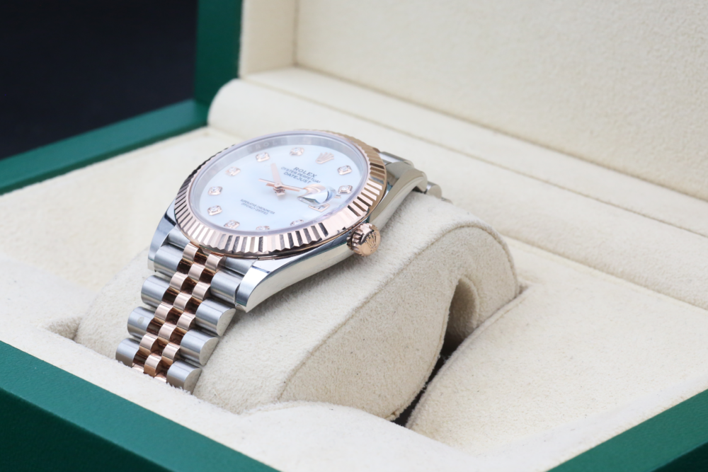 Rolex Datejust 41 MOP Diamond 126331 - Image 4