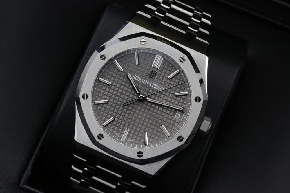 Audemars Piguet 15500ST Grey ROYAL OAK 41mm 2022 - Image 7