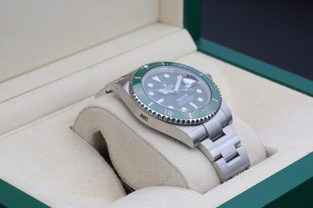 Rolex Submariner "Hulk" 116610LV Unworn Full stickers - Image 5
