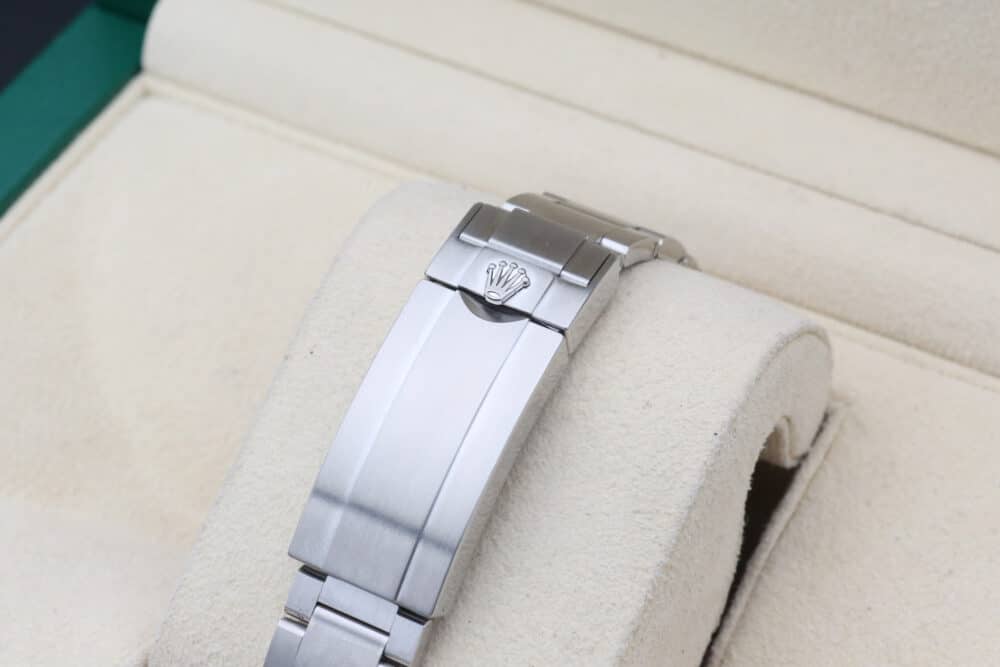 Rolex 116610LV - Image 4