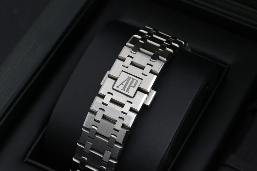 Audemars Piguet 15400ST White ROYAL OAK 41mm 2016 - Image 5
