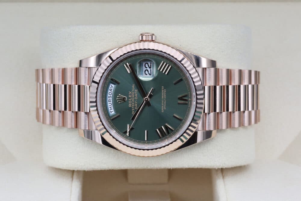 Rolex 228235 Olive Green DAYDATE 40mm 2023 - Image 3
