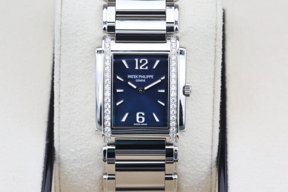 Patek Philippe 4910/1200A-001 Blue TWENTY~4 25mm 2023