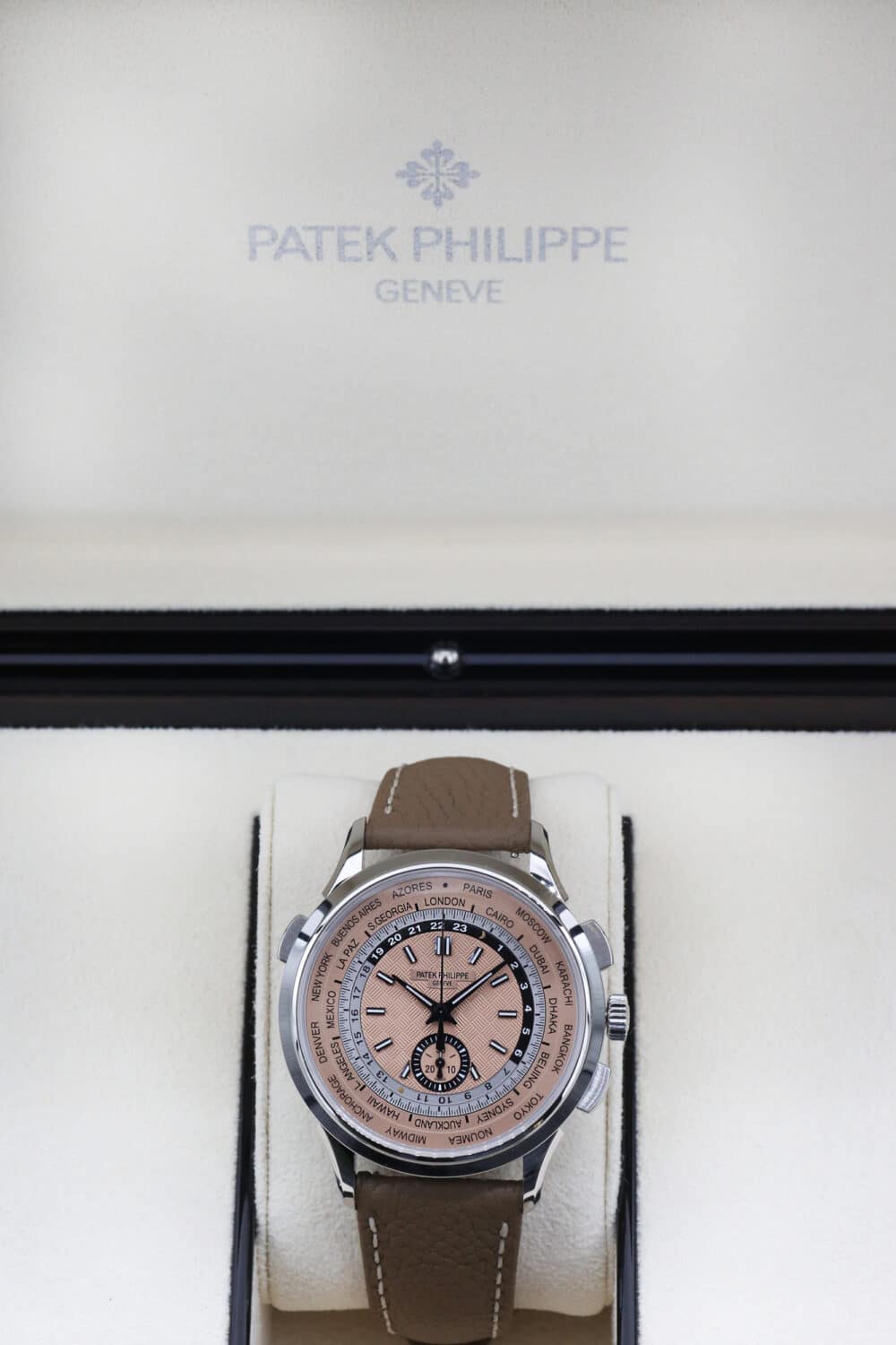 Patek Philippe 5935A-001 Rose COMPLICATIONS 41mm 2023 - Image 2