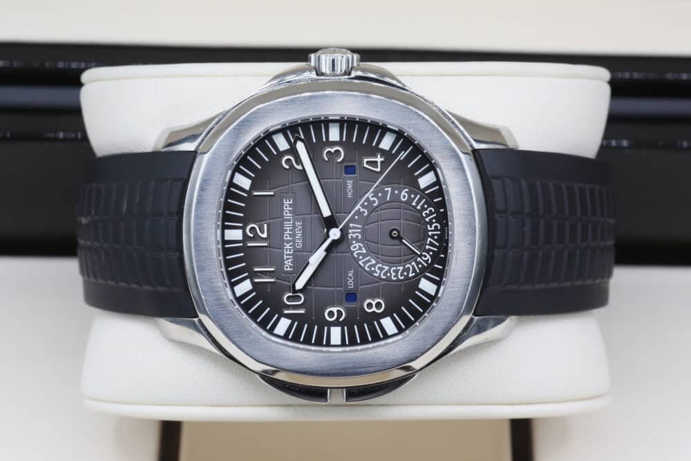Patek Philippe 5164A-001 Black AQUANAUT 40mm 2015 - Image 3