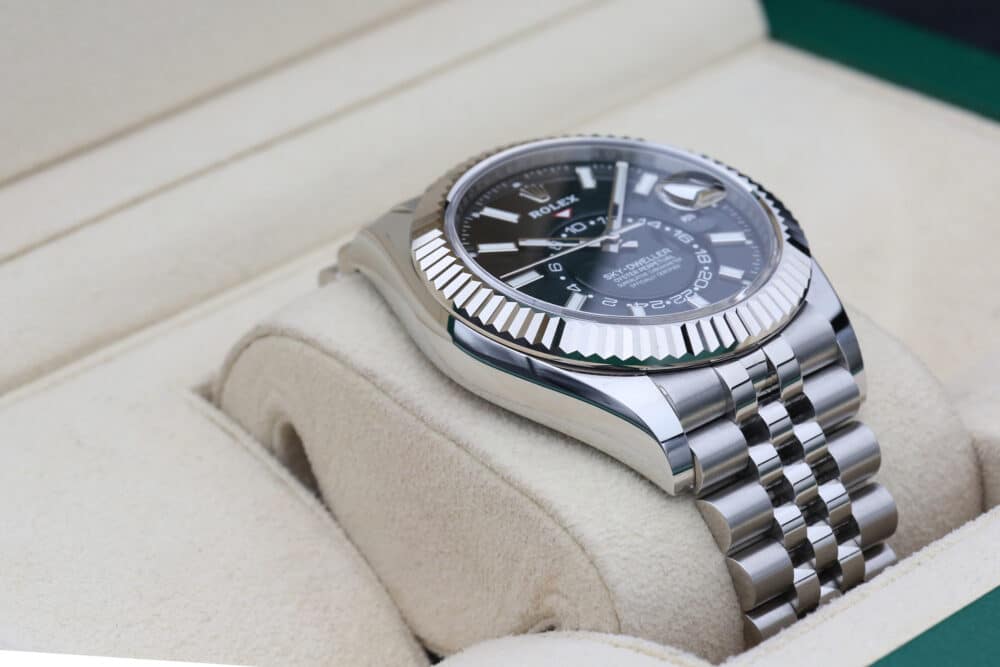 Rolex 326934 Black SKY DWELLER  42mm 2023 - Image 6