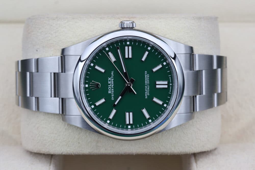 Rolex 124300 Green OYSTER PERPETUAL 41mm 2023 - Image 4