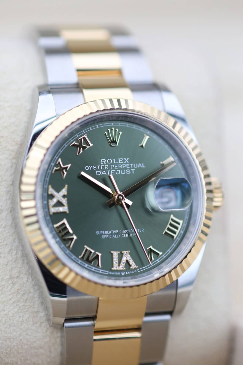 Rolex 126233 Green Roman DATEJUST  36mm 2023 Diamond 6 & 9 - Image 2