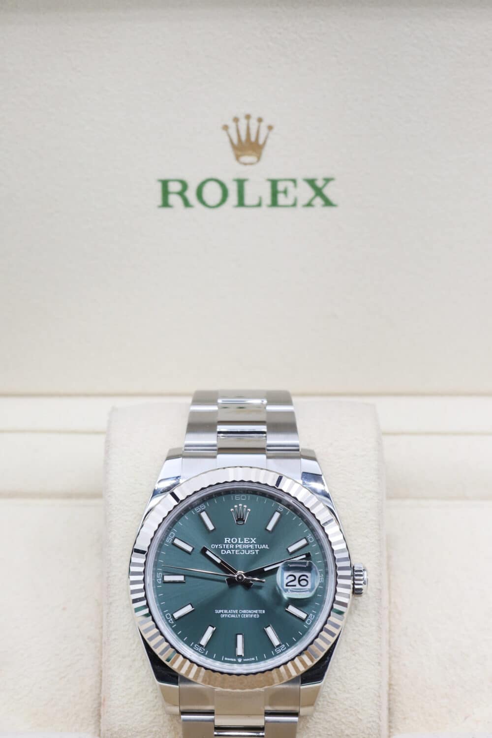 Rolex 126334 Mint Green DATEJUST 41mm 2024 - Image 2