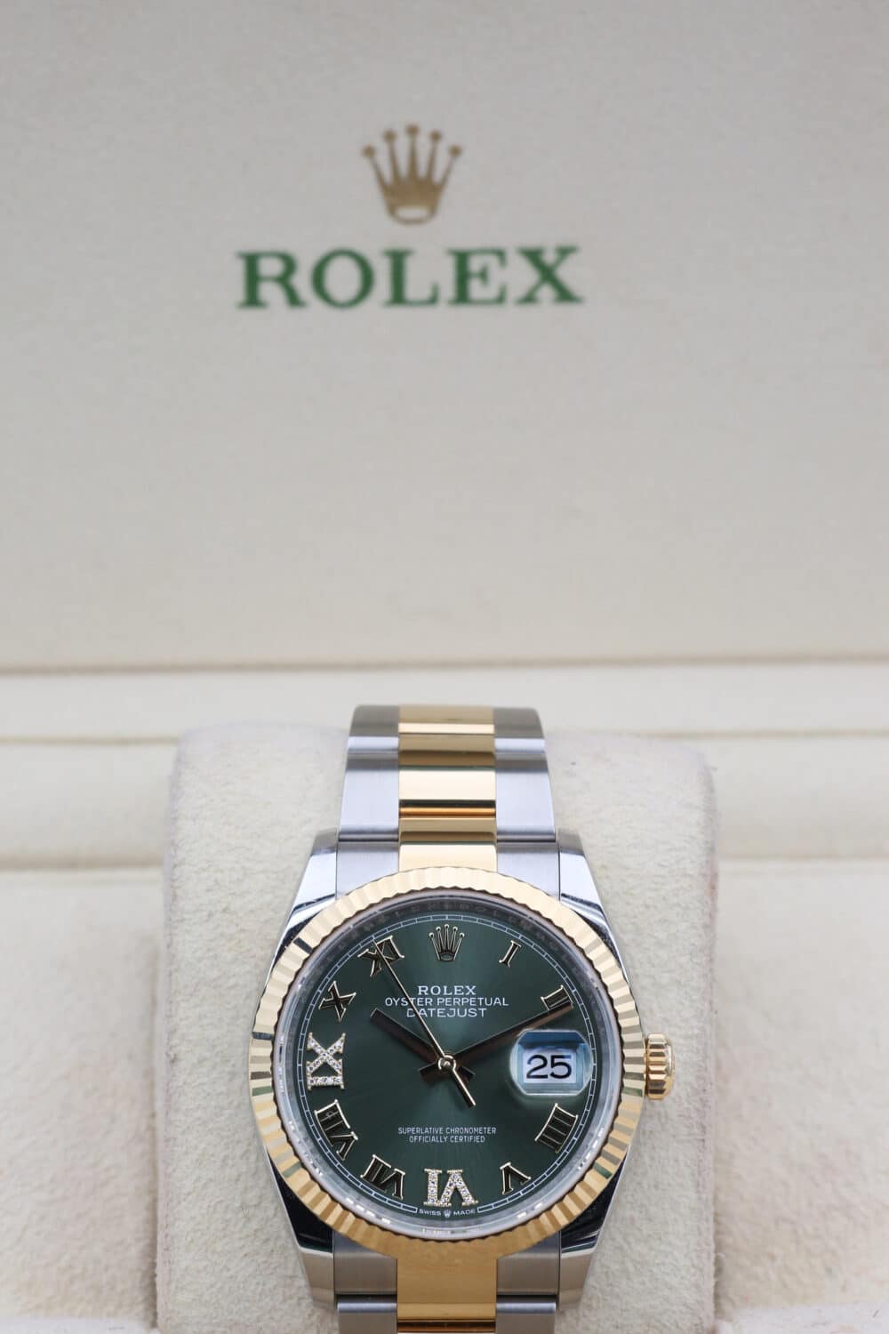Rolex 126233 Green Roman DATEJUST  36mm 2023 Diamond 6 & 9 - Image 3
