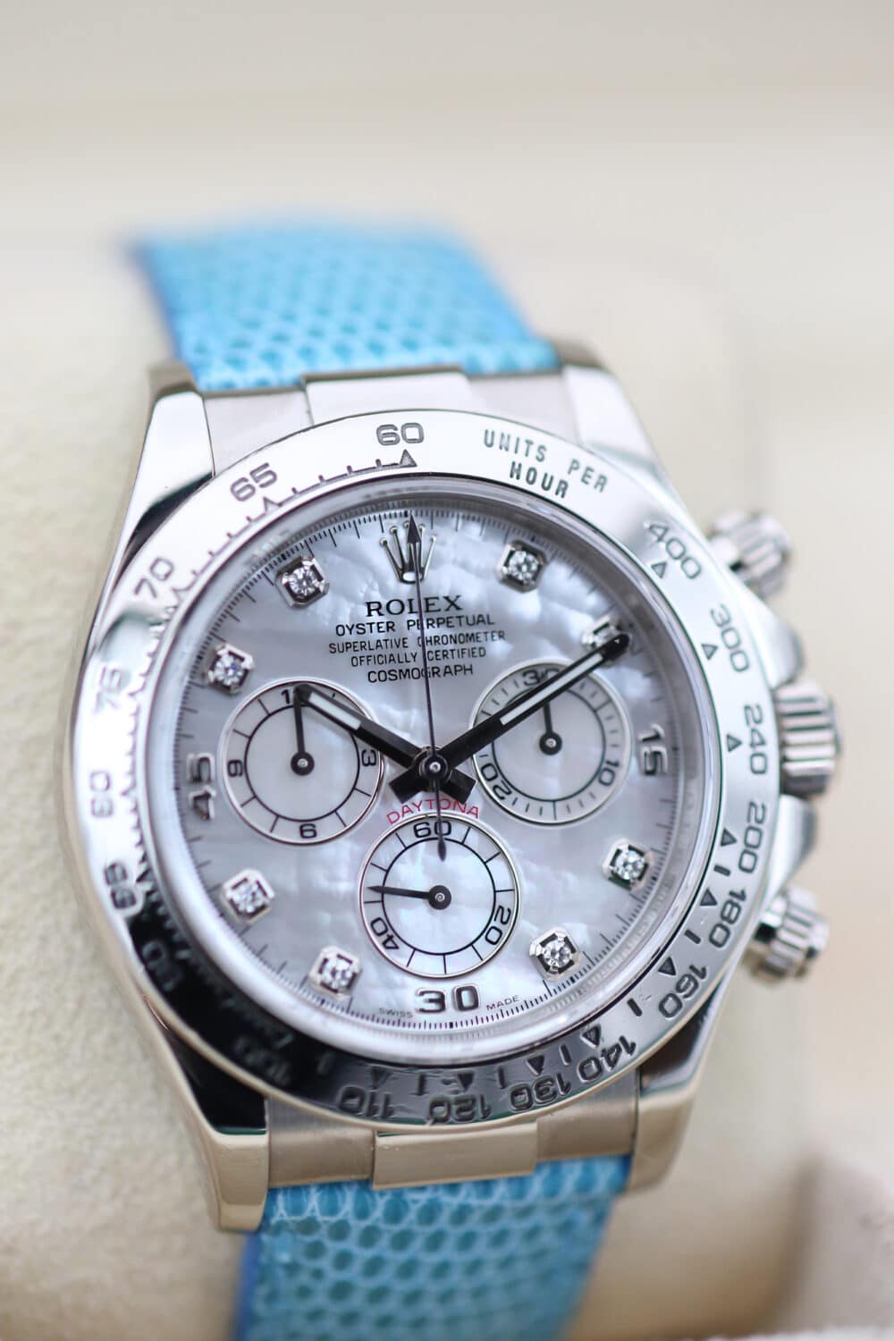 Rolex 116519 Mother Of Pearl DAYTONA  40mm 2013 - Image 2