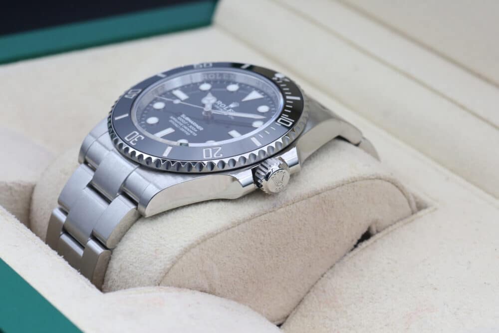Rolex 124060 Black SUBMARINER NON DATE  41mm 2021 - Image 5