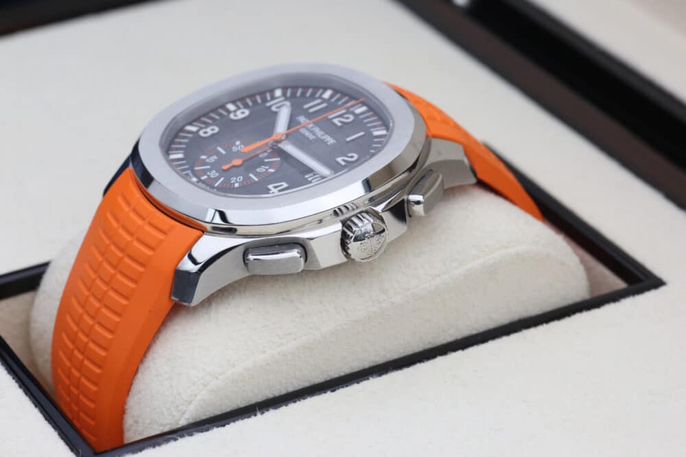 Patek Philippe 5968A-001 Grey AQUANAUT  42mm 2018 - Image 6