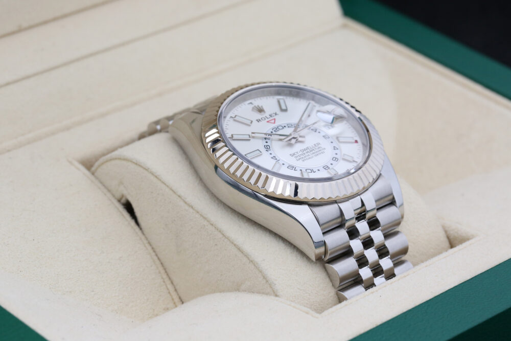 Rolex 326934 White SKY-DWELLER 42mm 2023 - Image 7