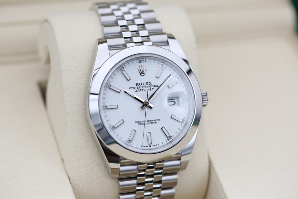 Rolex 126300 White Index DATEJUST 41mm 2025 - Image 2