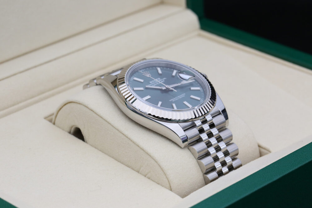 Rolex 126334 Mint Green DATEJUST 41mm 2025 - Image 7