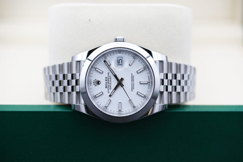 Rolex 126300 White Index DATEJUST 41mm 2025 - Image 3