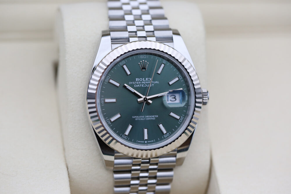 Rolex 126334 Mint Green DATEJUST 41mm 2025 - Image 2