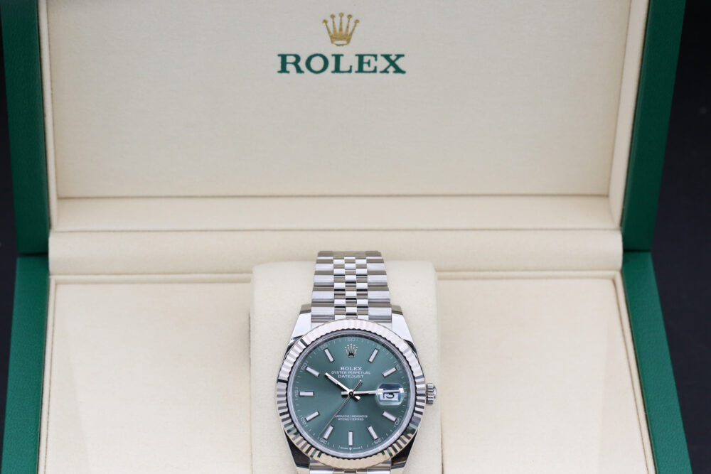 Rolex 126334 Mint Green DATEJUST 41mm 2025 - Image 5