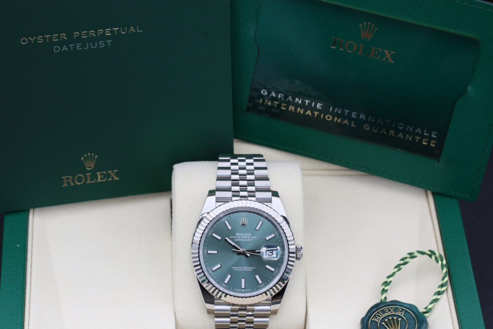 Rolex 126334 Mint Green DATEJUST 41mm 2025 - Image 4