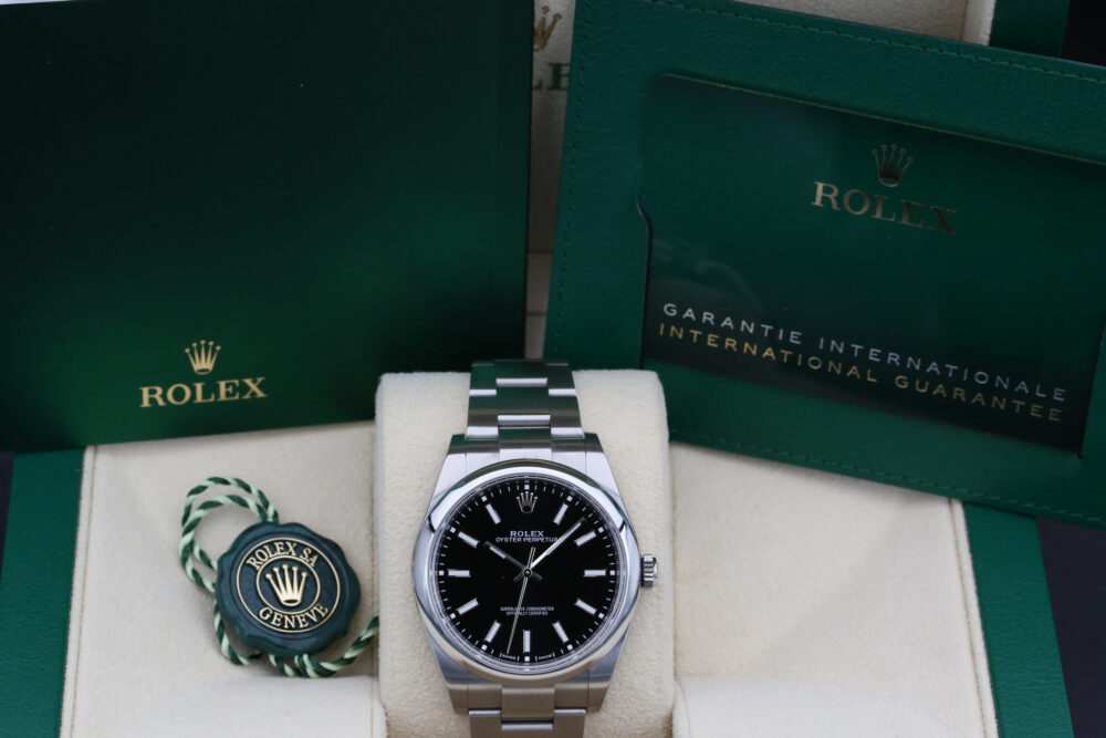Rolex 114300 Black OYSTER PERPETUAL 39mm 2019 - Image 5