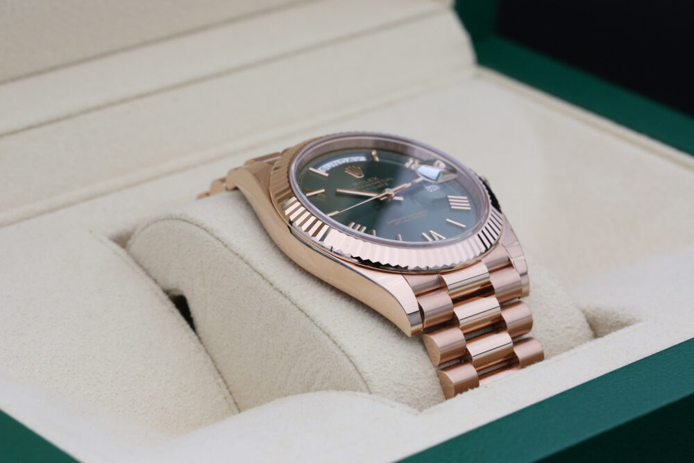 Rolex 228235 Olive DAY-DATE 40mm 2024 - Image 7