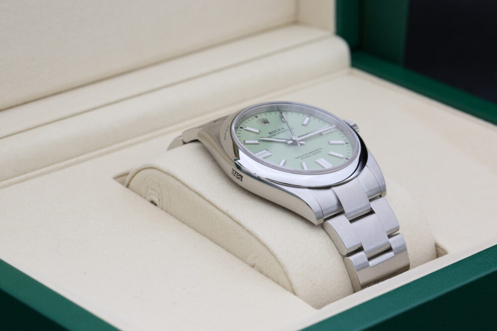 Rolex 134300 Pistachio OYSTER PERPETUAL  41mm 2025 - Image 7