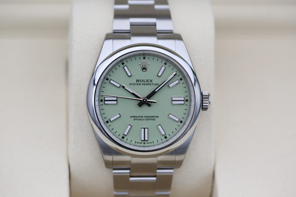 Rolex 134300 Pistachio OYSTER PERPETUAL  41mm 2025