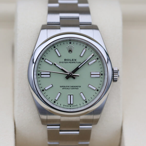 Rolex 134300 Pistachio OYSTER PERPETUAL  41mm 2025